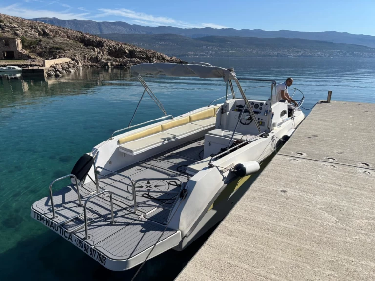 Location Bateau à moteur à Crikvenica - Orka 740 open