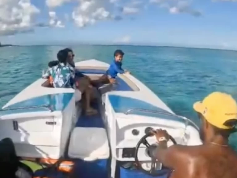 Cobra cobra26 a louer à Blue bay