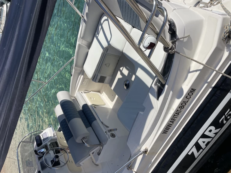 Location à Bol - Zar Zar 75 Suite sur SamBoat