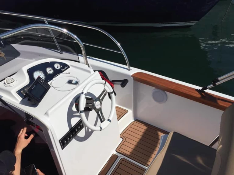 Location bateau Aquabat SPORT INFINITY 21 à Catane sur Samboat