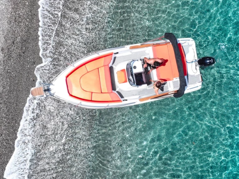 Bateau à moteur à louer à Siracusa au meilleur prix