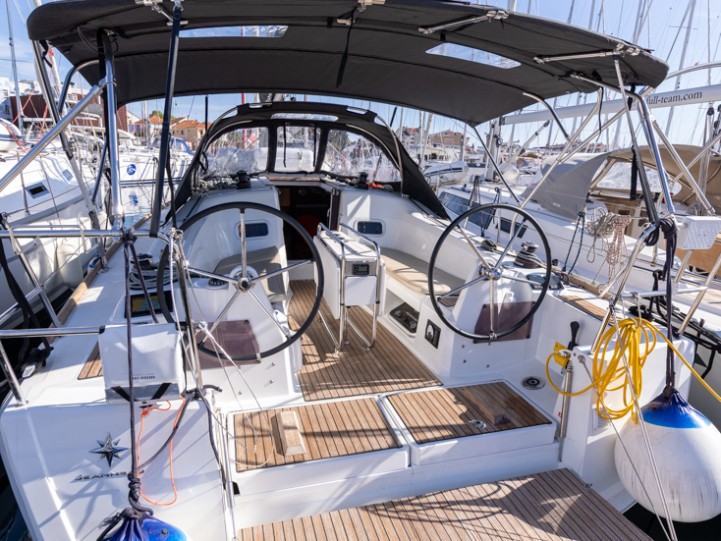 Location bateau Biograd na Moru pas cher Sun Odyssey 349