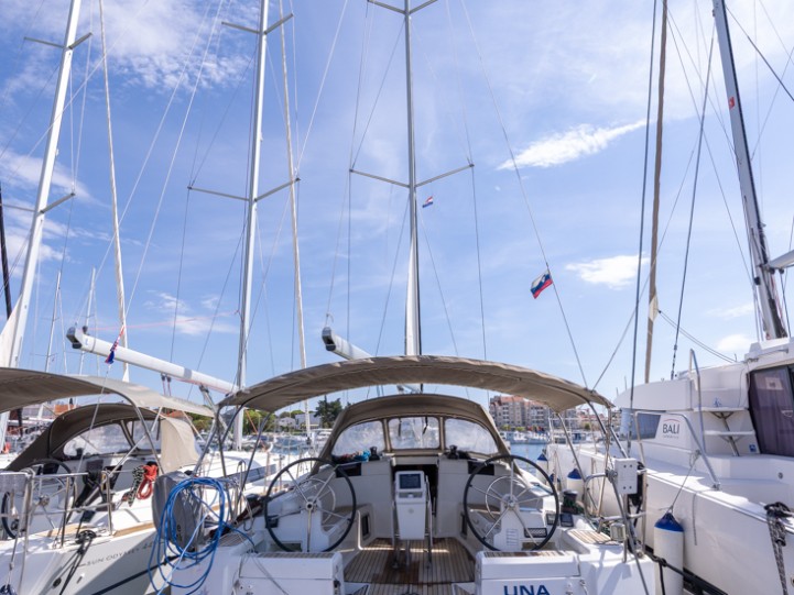 Louer Voilier avec ou sans skipper Jeanneau à Biograd na Moru