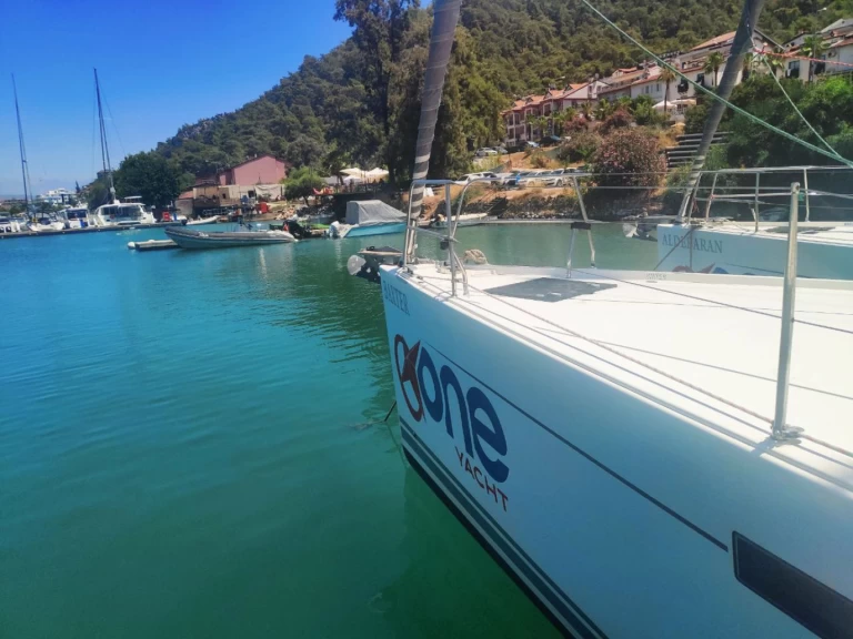 Location bateau Fethiye pas cher Hanse 445