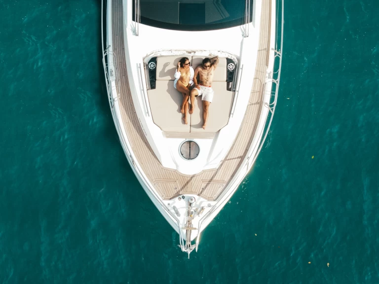 Location bateau Cranchi Cranchi 58 Fly à Ao Po sur Samboat