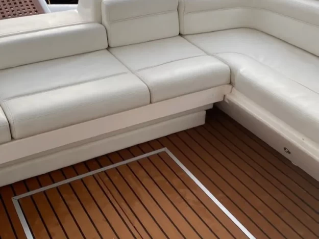 Louer Bateau à moteur avec ou sans skipper Fiart à Naples