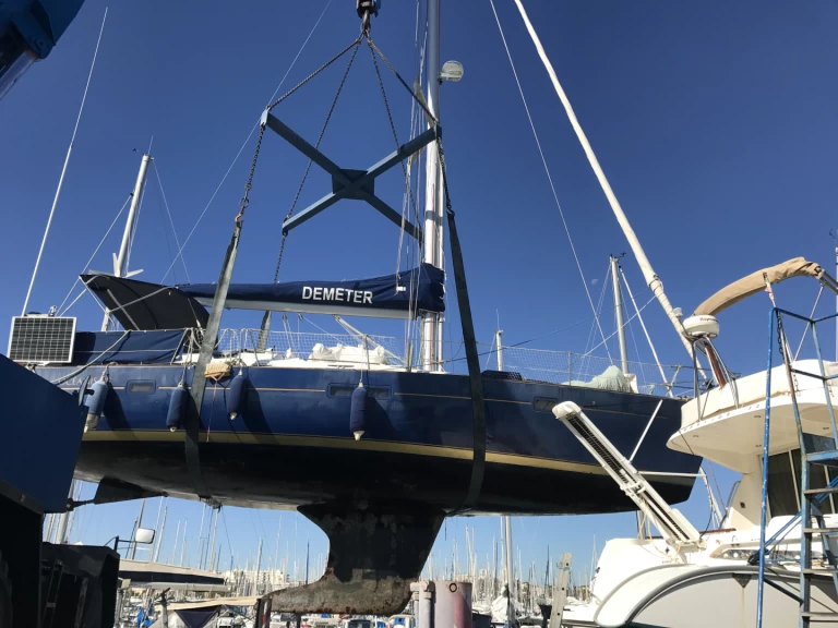 Location bateau Bénéteau Oceanis 411 Celebration à Saint-Laurent-du-Var sur Samboat