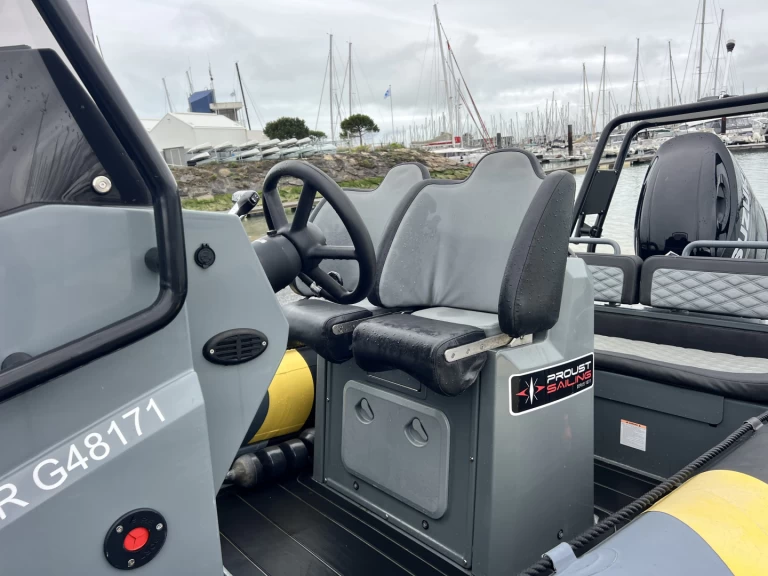 Highfield Patrol 660 a louer à La Rochelle