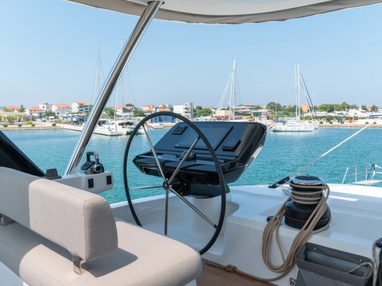 Location bateau Lagoon Lagoon Sixty 5 à Split sur Samboat