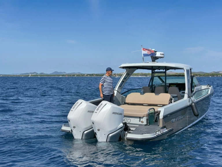 Bateau à moteur à louer à Sibenik au meilleur prix