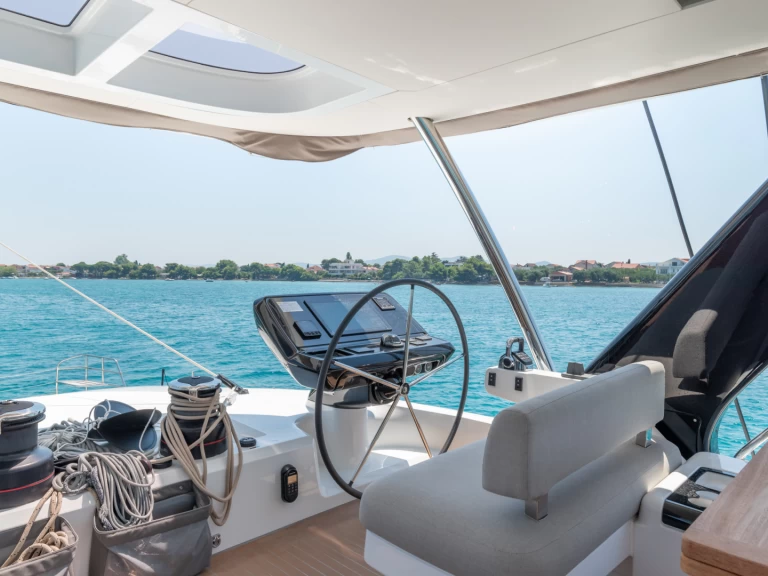 Location bateau Lagoon Lagoon Sixty 5 à Split sur Samboat