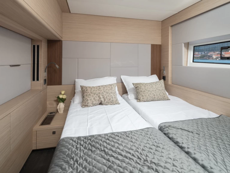 Louez un Lagoon Lagoon 60 à Split