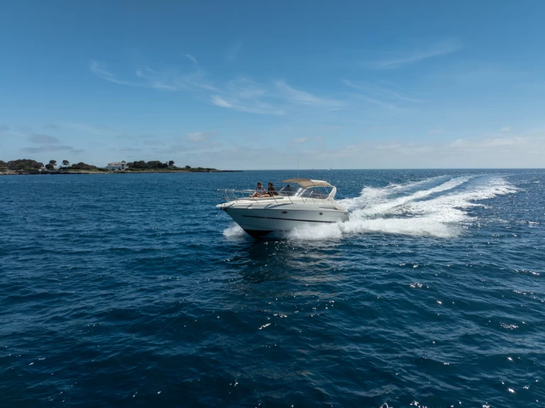 Louer Bateau à moteur avec ou sans skipper Cranchi à Golfe-Juan