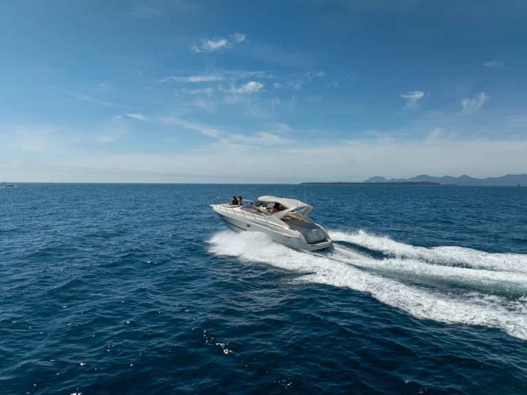 Louez un Cranchi Endurance 39 à Golfe-Juan