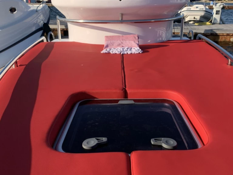 Location bateau Pirelli P zero 1100 à Taormina sur Samboat