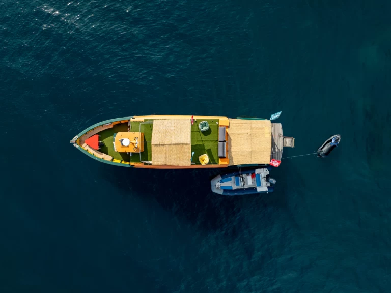 Constructeur indépendant Bateau en Bois a louer à Cannes