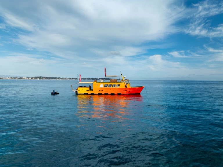 Location à Cannes - Constructeur indépendant Bateau en Bois sur SamBoat