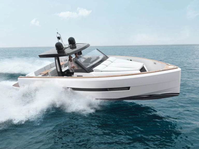 Louer Bateau à moteur avec ou sans skipper Fjord 44 à Sainte-Maxime