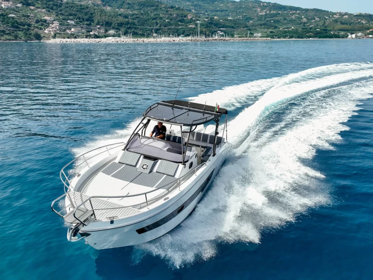 Location bateau Patti pas cher Saver 330 WA