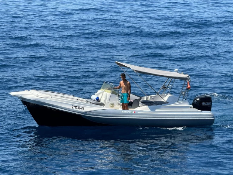 Zar Zar 75 a louer à Hvar