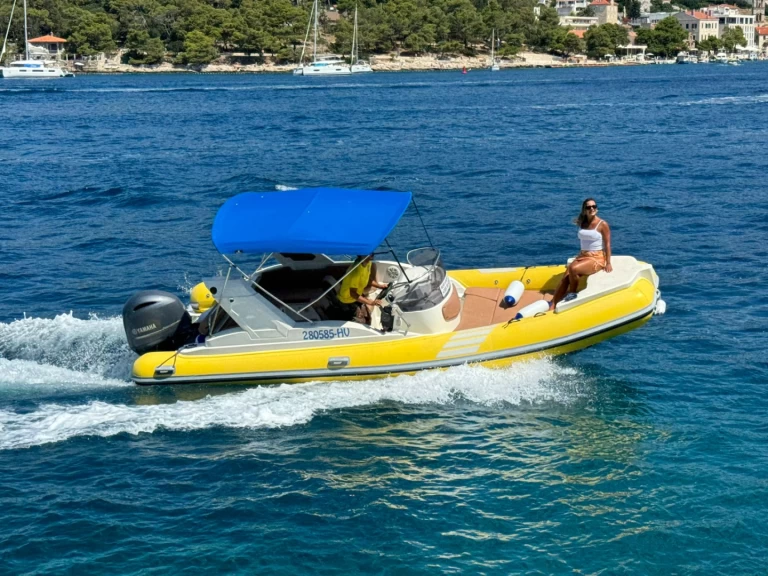 Location à Hvar - Solemar Aquamax F23 sur SamBoat