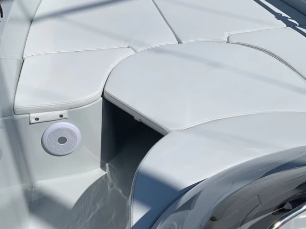 Location à Port Grimaud - Clear Libra open sur SamBoat