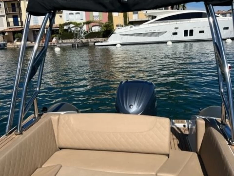 Location Semi-rigide Capelli avec permis