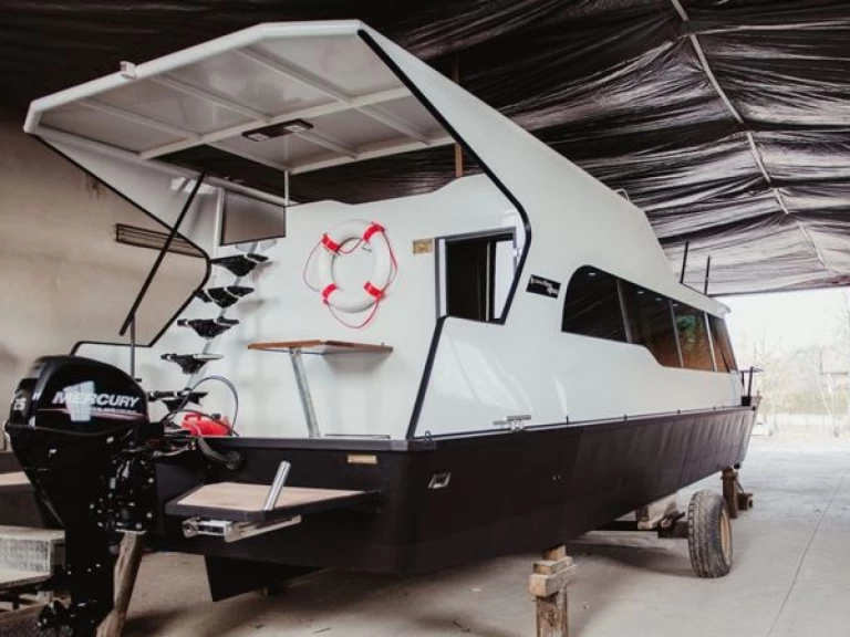 Location bateau Mělník pas cher YB35