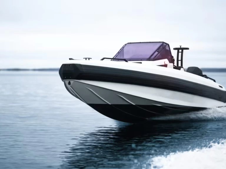 Louer Bateau à moteur avec ou sans skipper Iron Boat à La Rochelle