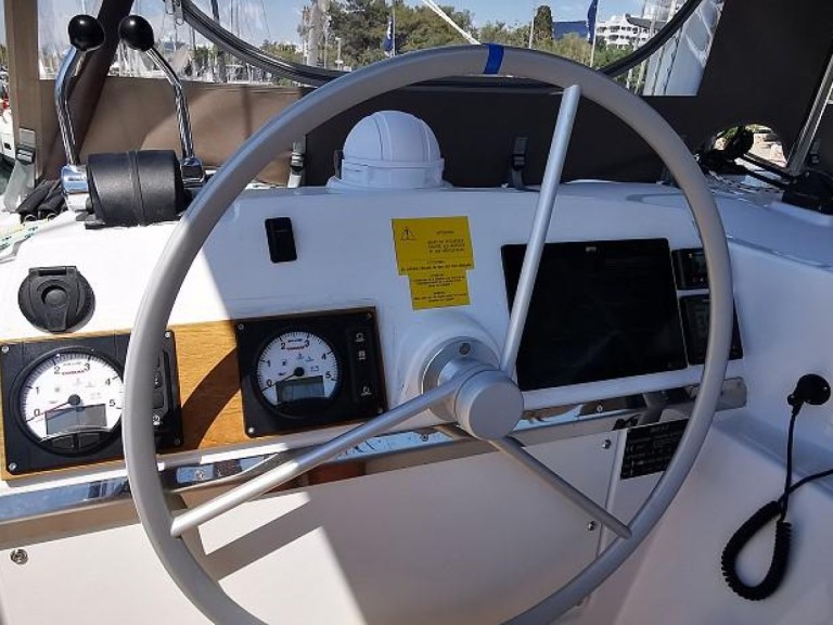 Catamaran à louer à Lefkáda au meilleur prix