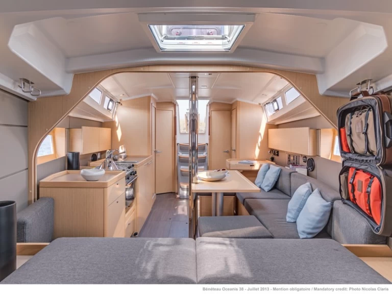 Location à Lefkáda - Bénéteau Oceanis 38 sur SamBoat