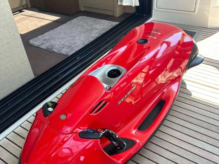 Louer Yacht avec ou sans skipper Jeanneau à Saint-Laurent-du-Var