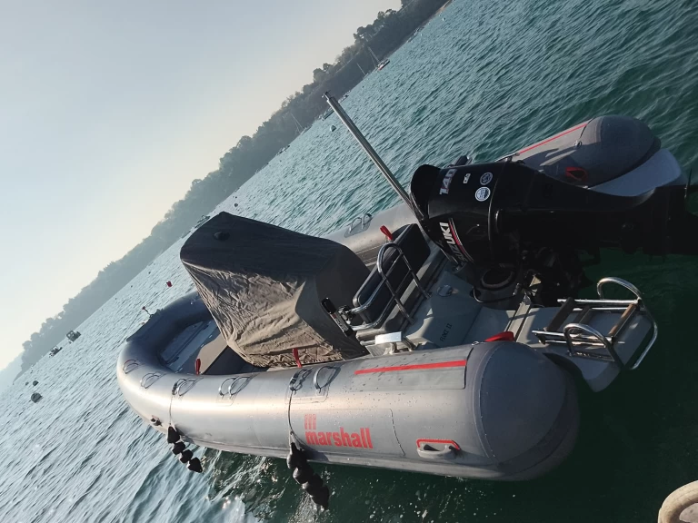 Semi-rigide à louer à Dinard au meilleur prix