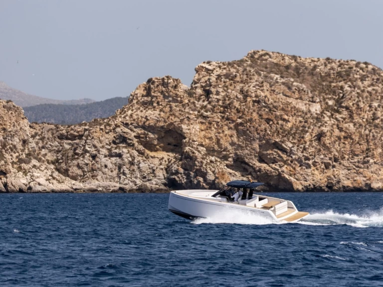 Location bateau Pardo Yachts Pardo 38 à Ajaccio sur Samboat