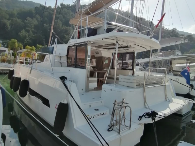 Catamaran à louer à Fethiye au meilleur prix