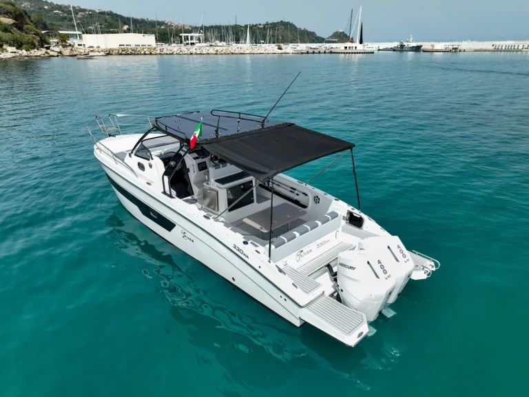 Location bateau Saver Saver 330 Sport à Taormina sur Samboat