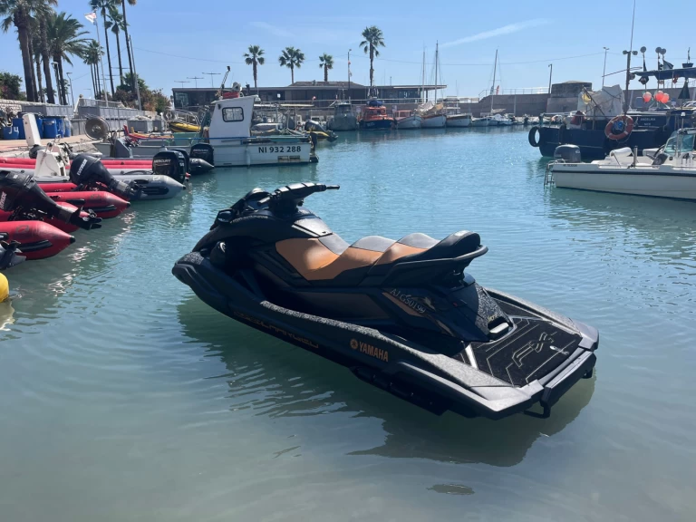 Location bateau Cros-de-Cagnes pas cher Yamaha FX SVHO