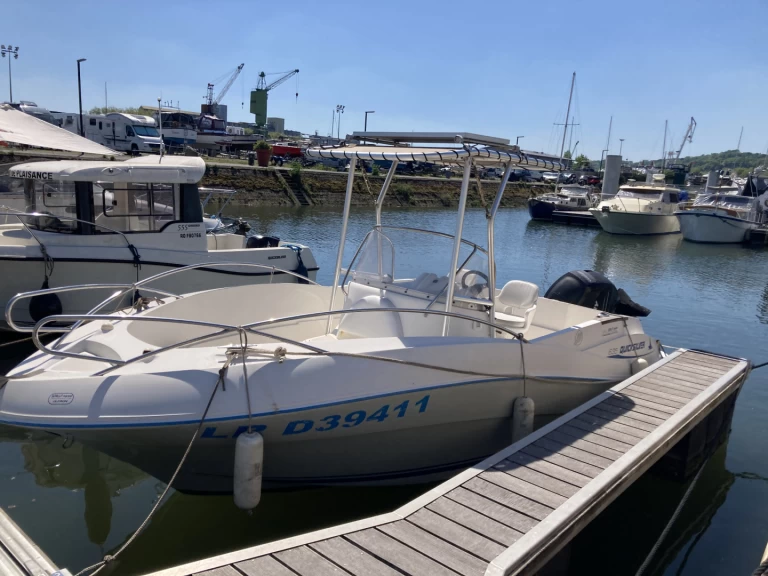 Location Bateau à moteur Quicksilver avec permis