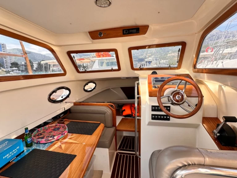 Location bateau Betina 700 à Budva sur Samboat