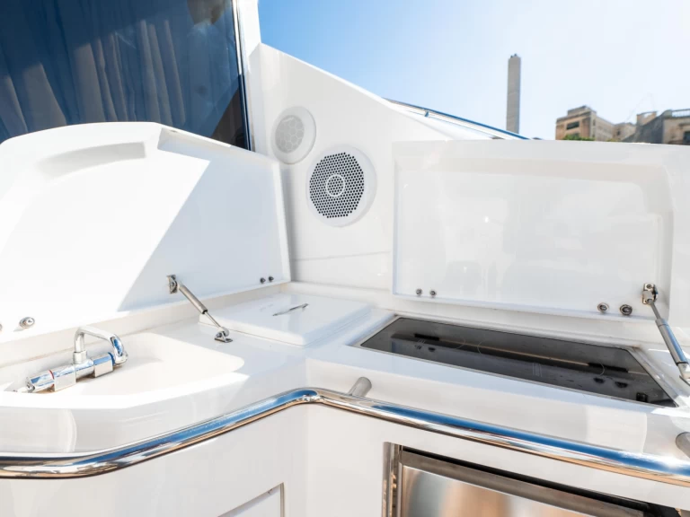 Sunseeker Predator 52 a louer à San Ġiljan