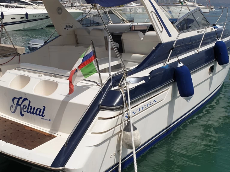 Louez un Princess Princess 366 Riviera à Gaeta