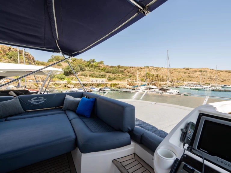 Location bateau Sunseeker Manhattan 73 à San Ġiljan sur Samboat
