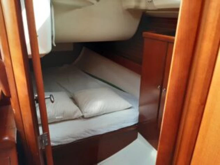Location bateau Dufour Dufour 425 Grand Large à Toulon sur Samboat