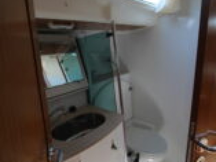 Location bateau Jeanneau Sun Odyssey 49 à Toulon sur Samboat