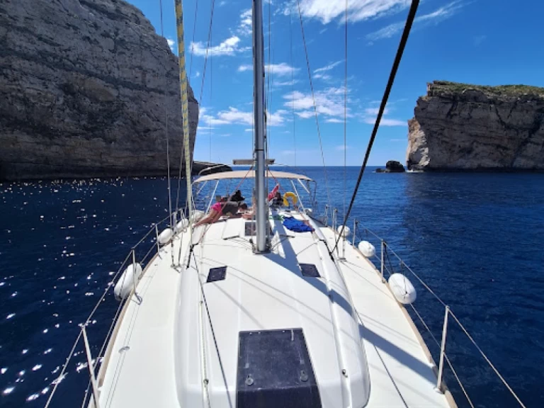 Louer Voilier avec ou sans skipper Jeanneau à Ta' Xbiex