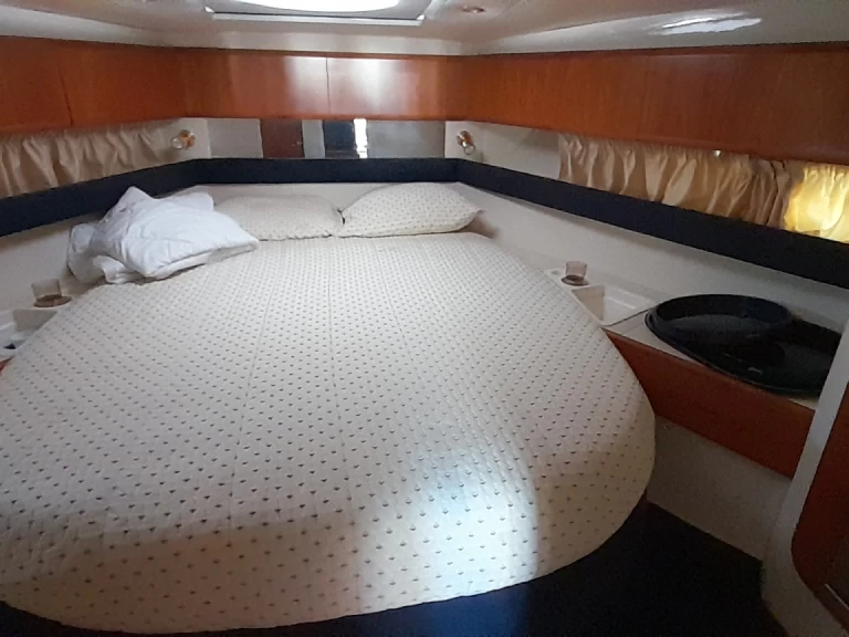 Location à Port Grimaud - Fiart Fiart Genius sur SamBoat