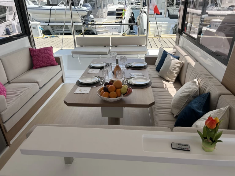 Catamaran à louer à Port Cogolin au meilleur prix