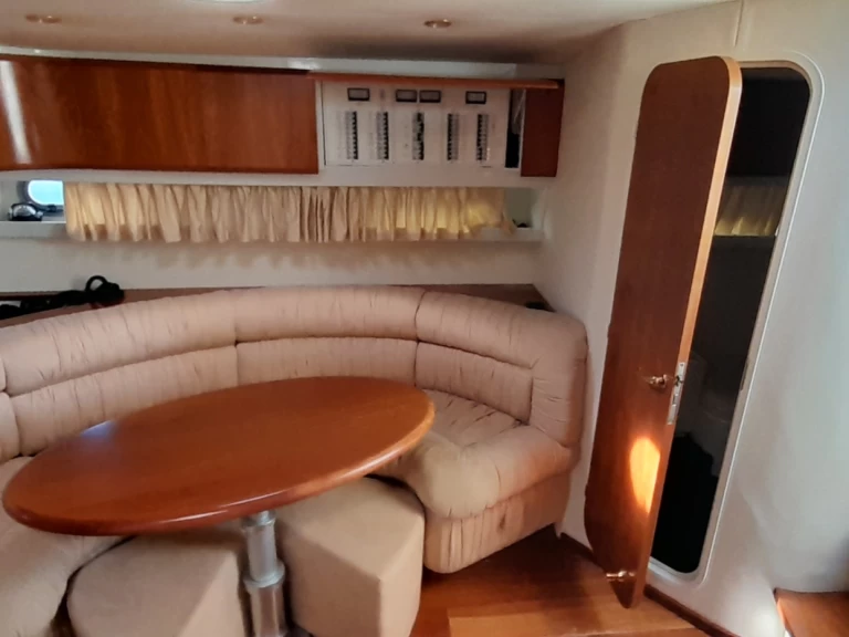 Location bateau Port Grimaud pas cher Fiart Genius