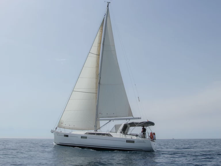 Location bateau Bénéteau Oceanis 41.1 à Castell-Platja d'Aro sur Samboat