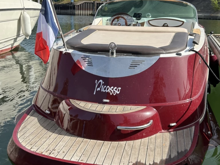 Bateau à moteur à louer à Strasbourg au meilleur prix